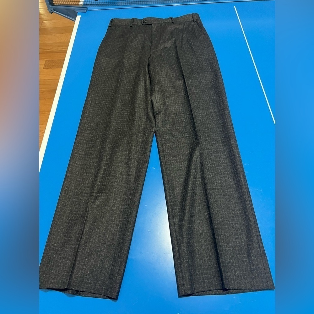 Zanella Men’s Wool Pants. Size 33. Like new condition.